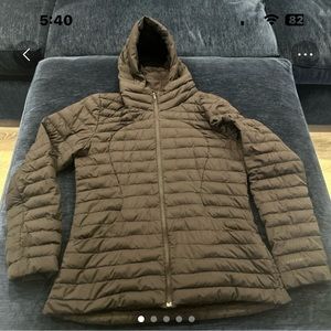 In great condition pack it down jacket
